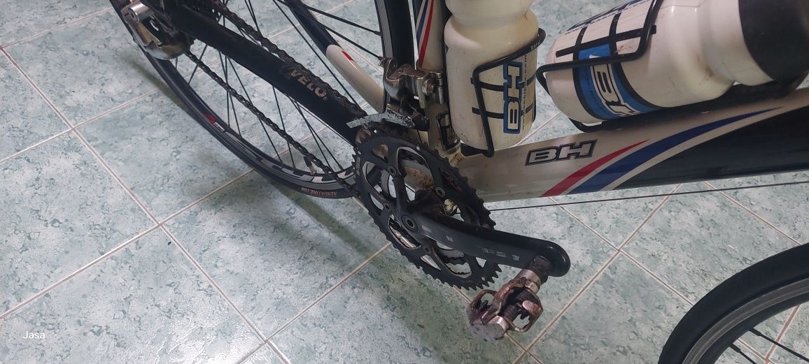 Bicicleta BH estrada