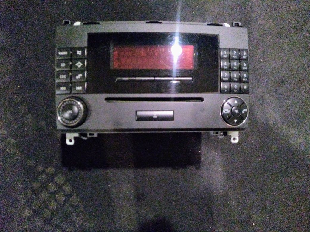 Mercedes A W169 radio CD