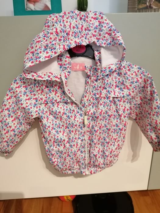 Casaco corta vento da Zippy Baby tamanho 12/18 meses