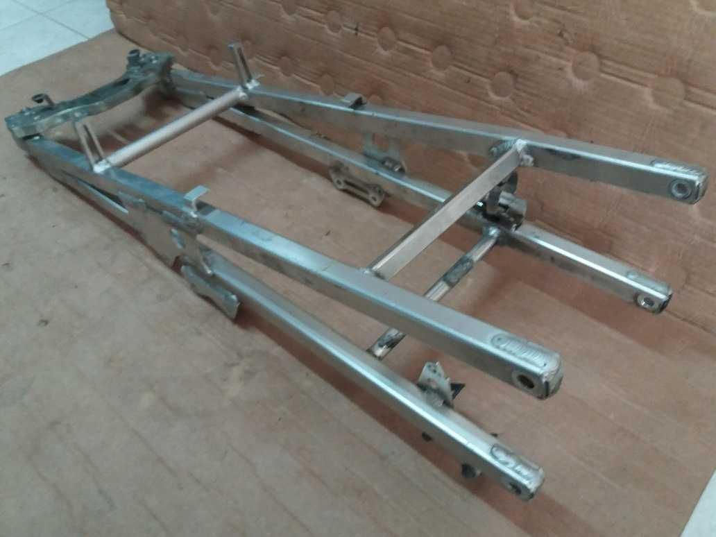 Subquadro Honda CBR600F