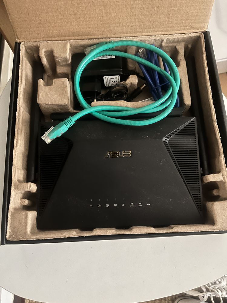 Router Gaming ASUS RT-AX1800U (574 + 1201 Mbps)