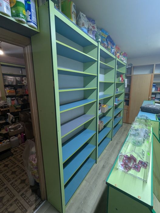 Стелажі, меблі для магазину