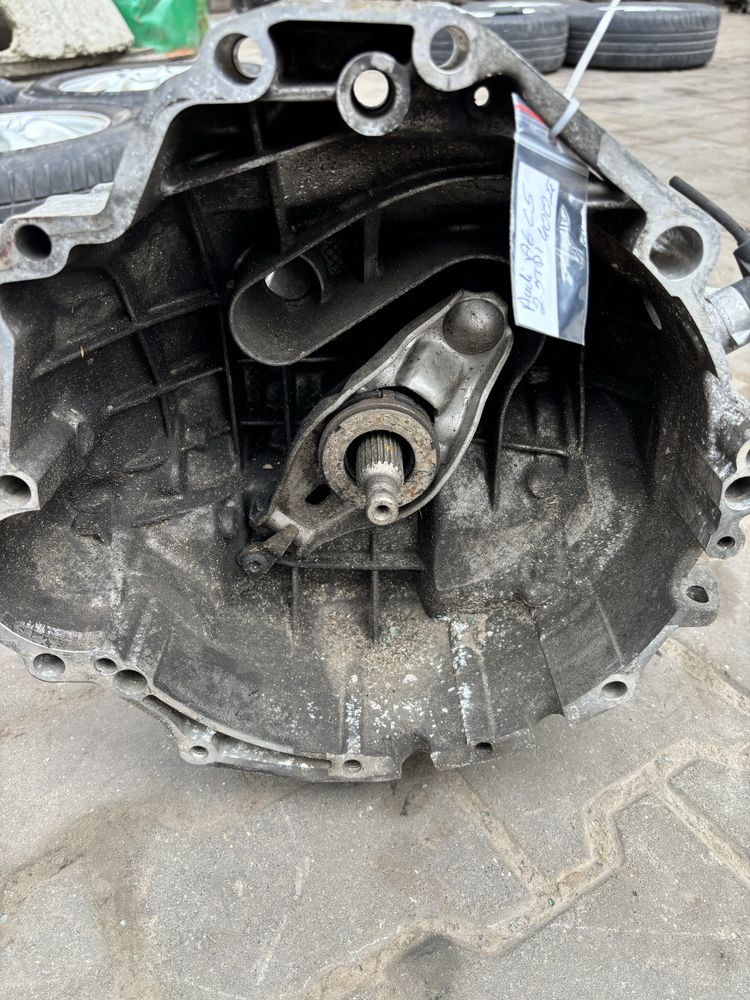 Skrzynia Biegów manualna  Audi A6 C5 diesel 2.5 TDI Rok 2001