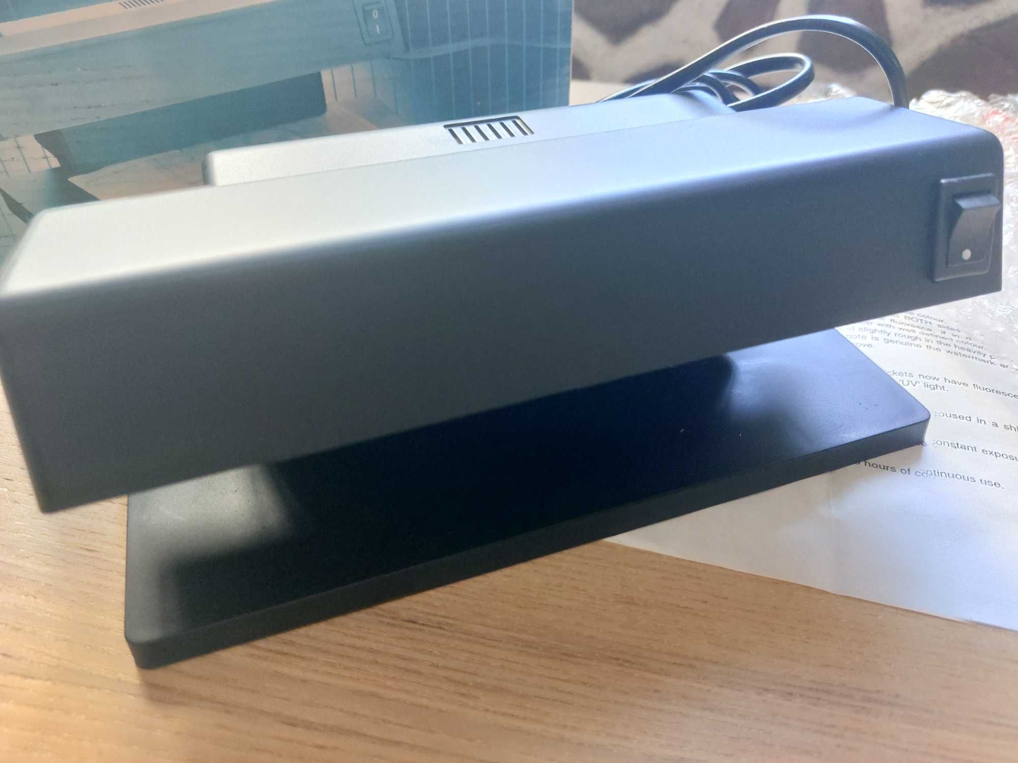 Detector Eletrónico de Notas Falsas