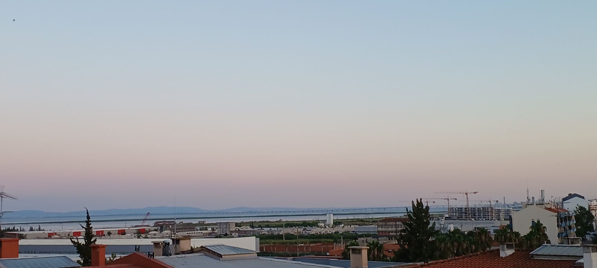 T2 Forte da Casa com vista para o Tejo