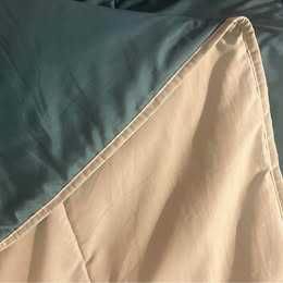 Edredom reversível de casal - verde água e branco
