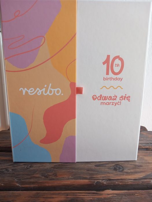 Kartonowa toaletka,pudełko do zabawy.