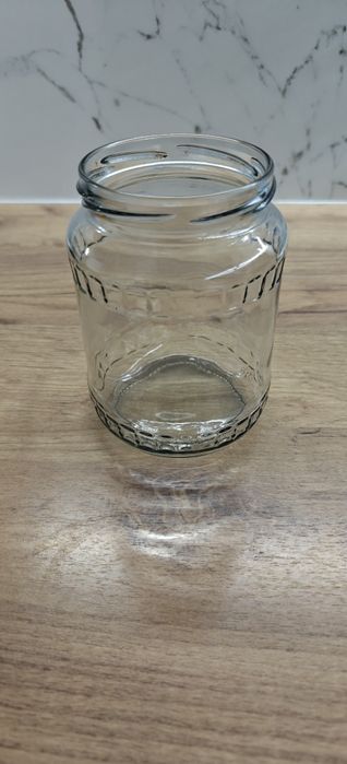 Słoiki 0.72l, umyte.