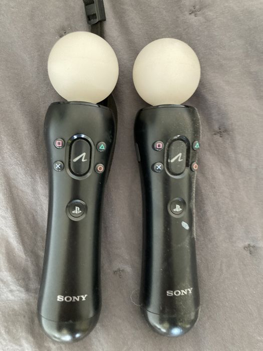 PS3 + 2 comandos originais + 2 comandos originais IMove + 16 jogos