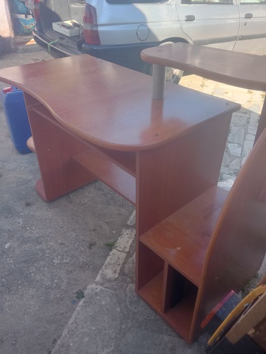 Secretaria com prateleira para por cds