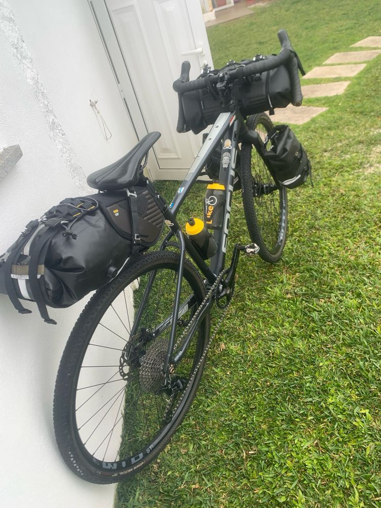 Bicicleta focus atlas gravel