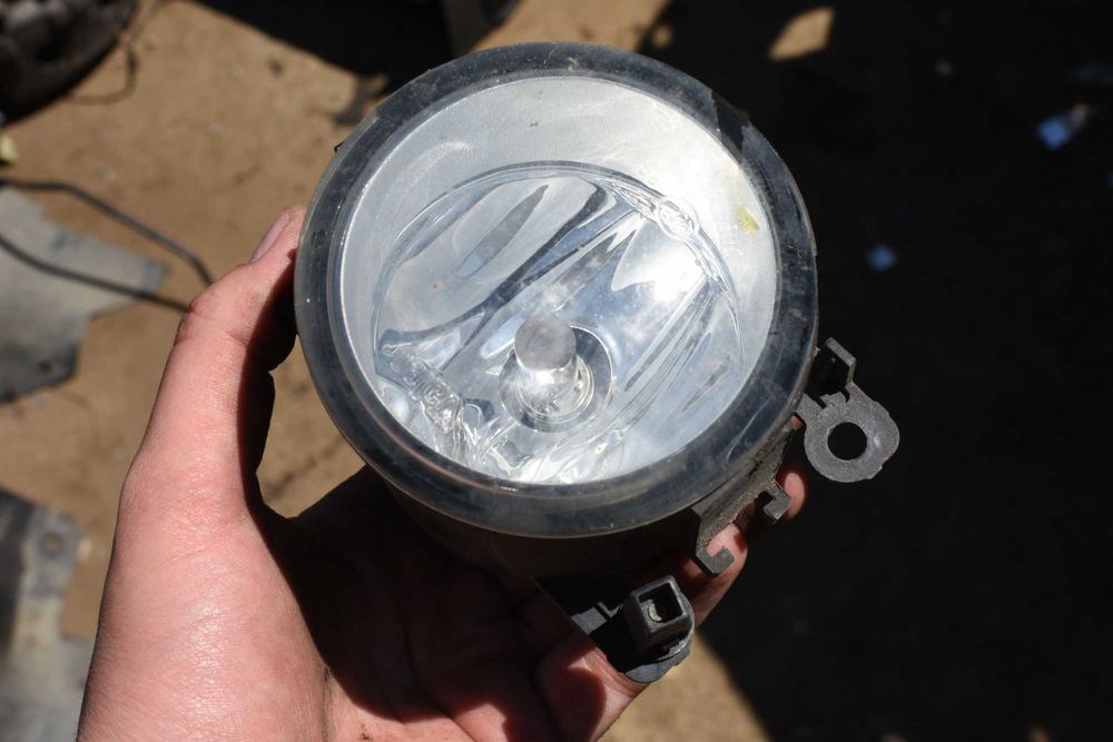 Halogen przód Ford Ranger 2.2 2015 r