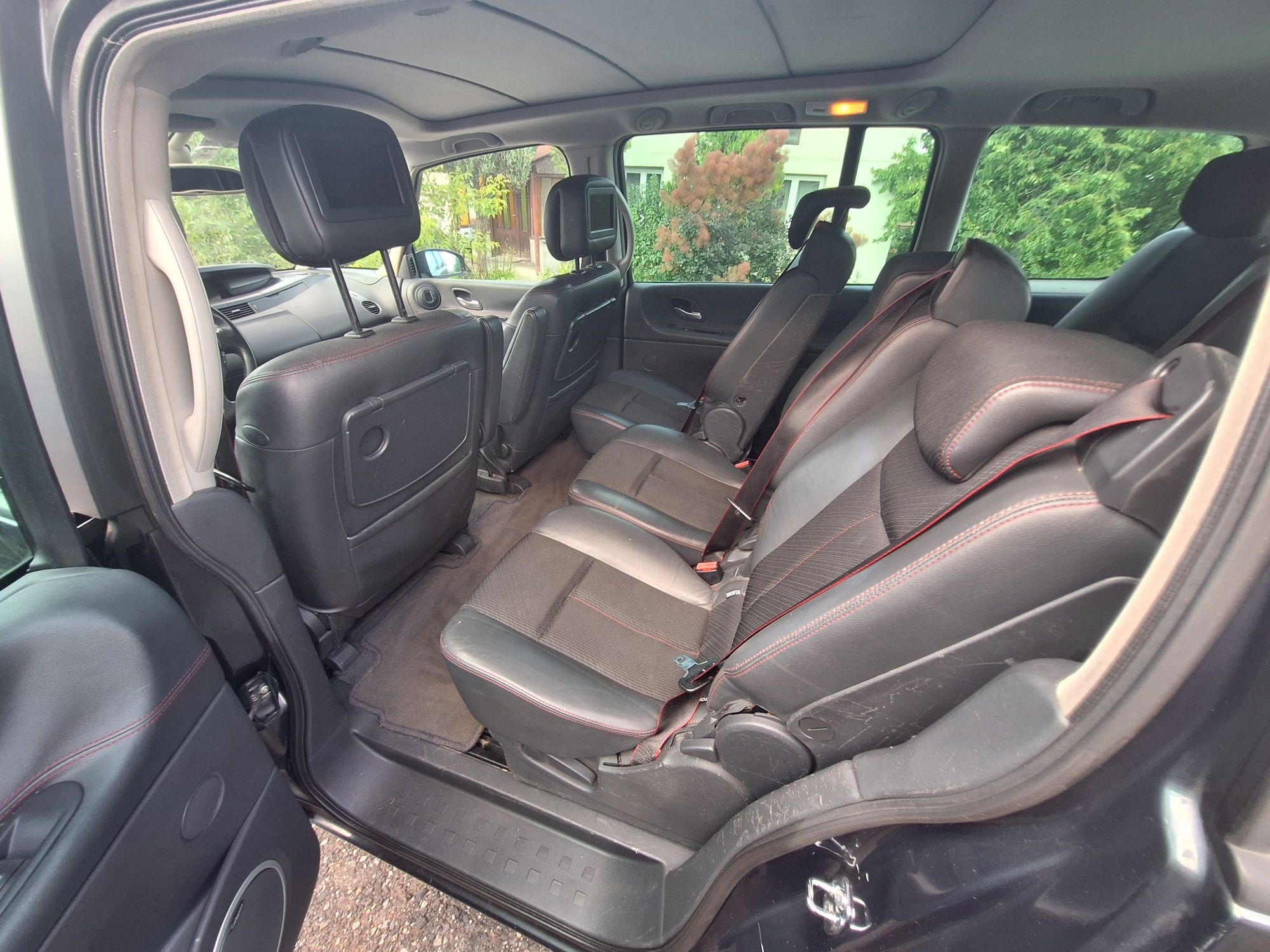Renault Grand Espace lift 2.0T 170KM Automat 7 foteli Monitory