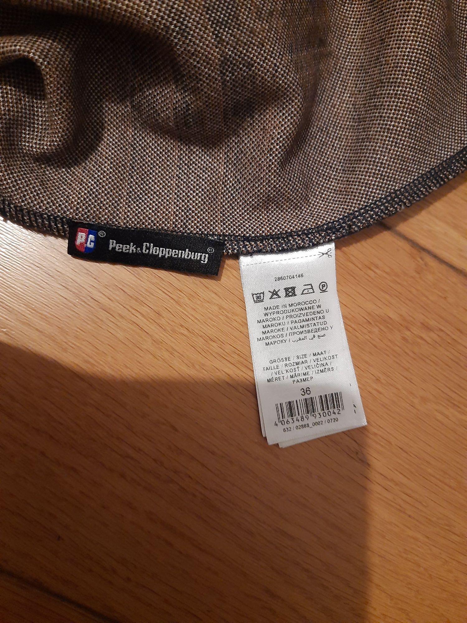 Sukienka dzianinowa Montego