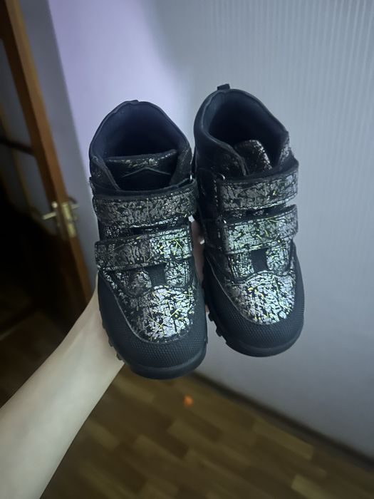 Ботінки для дівчинки шкіряні