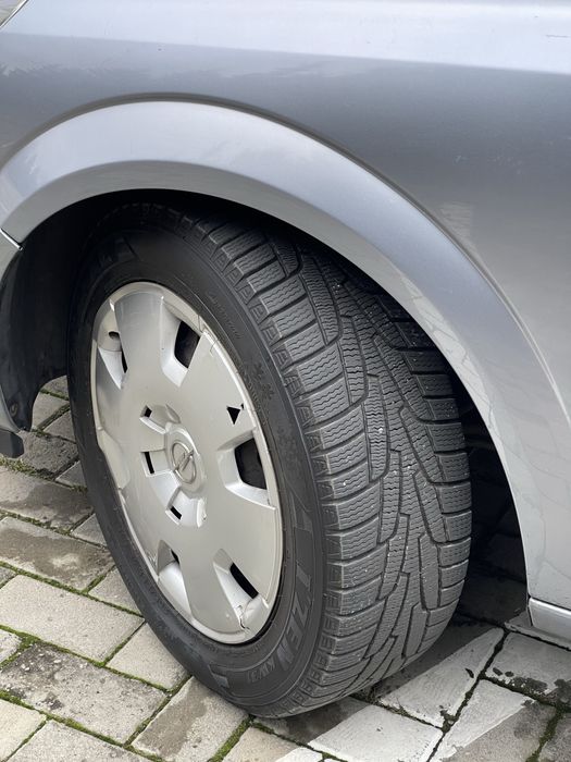 Opel Astra 2004 год 1.4 бензин