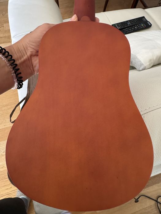 Ukulele novo e em saco