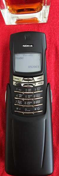 Мобільний телефон титанова легенда Nokia 8910i як нова