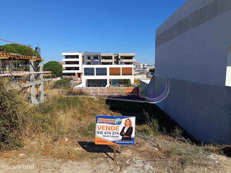 Terreno em Setúbal (STU014)