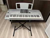 Yamaha PSR-S710 – keyboard w świetnym stanie + akcesoria