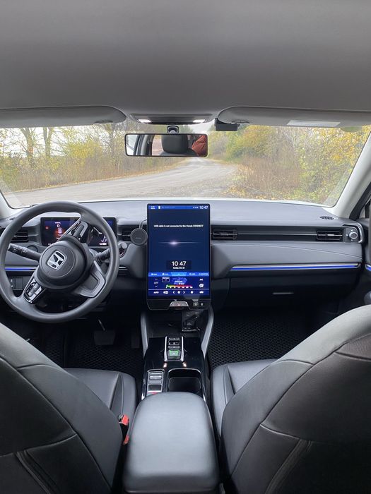 Honda e:NS1        .