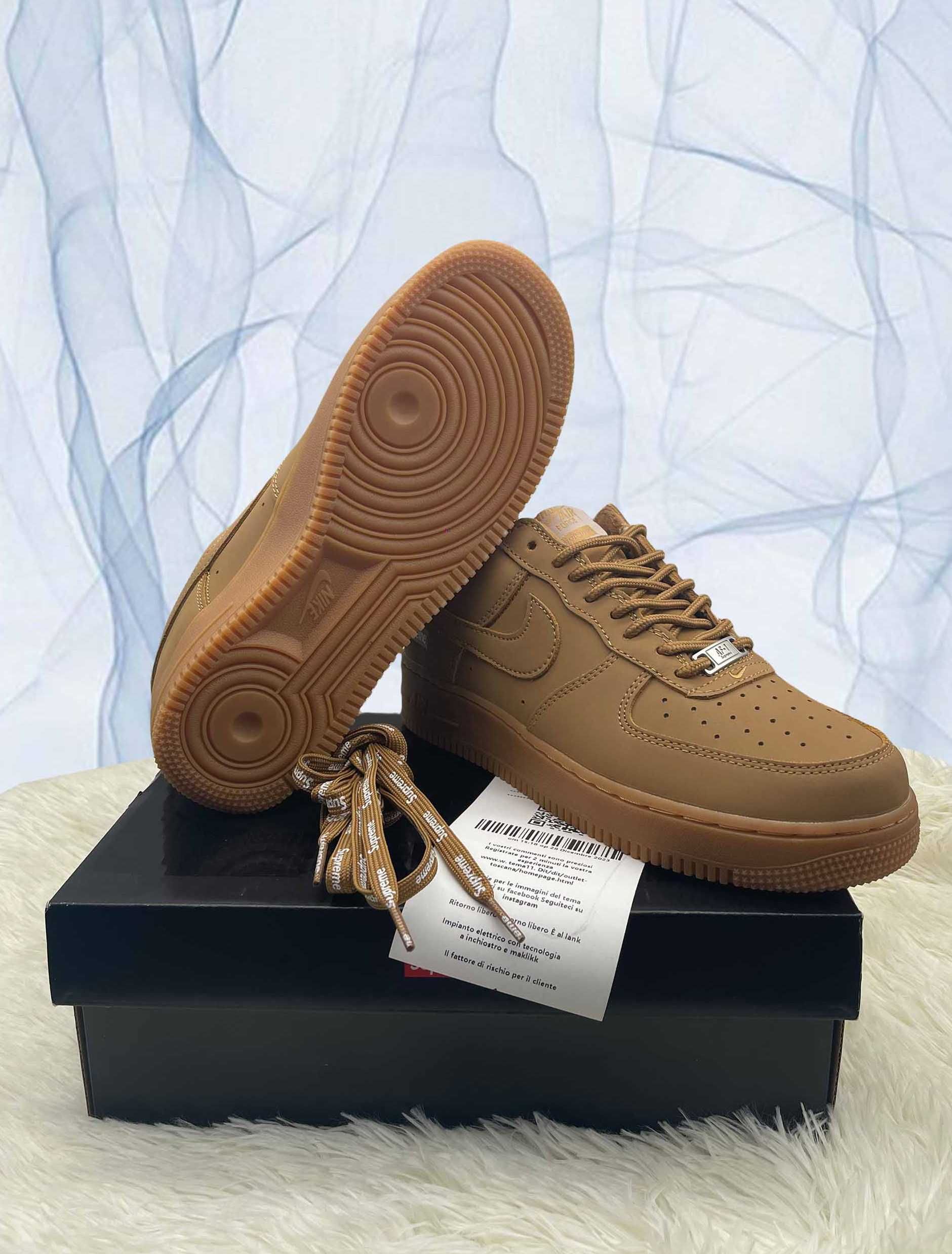 Nike Air Force 1 Low SP Supreme Wheat 42 EU / 8,5US / 26,5 CM