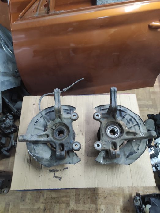 Кулак поворотный со ступицей Равон Р4 Ravon R4 оригинал