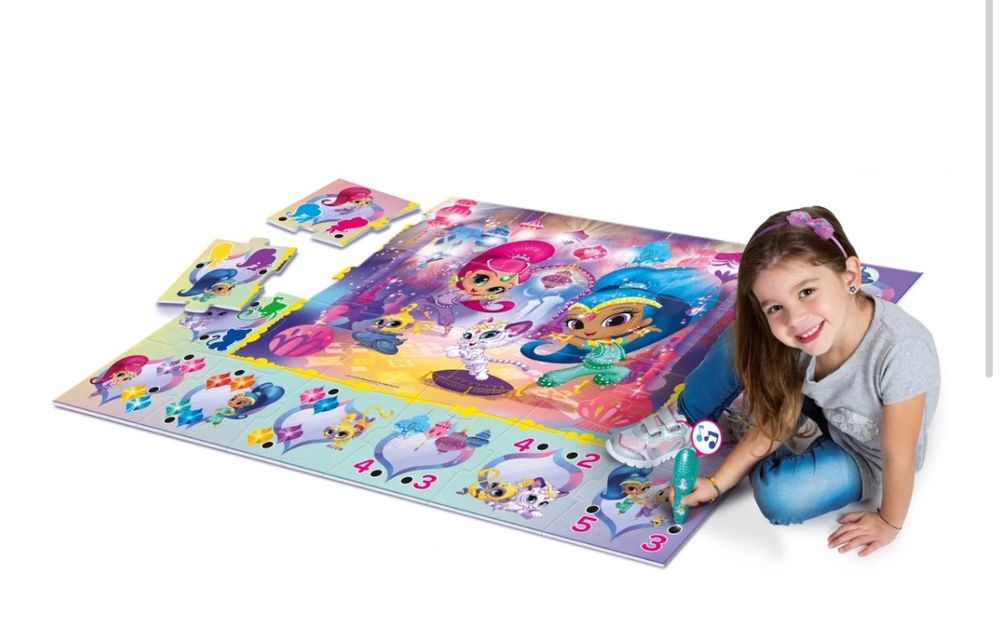 Це великий підлоговий пазл Shimmer & Shine від Clementoni