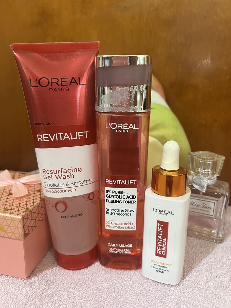 Набір L’Oréal Paris Revitalift (гель, тонік, сироватка)