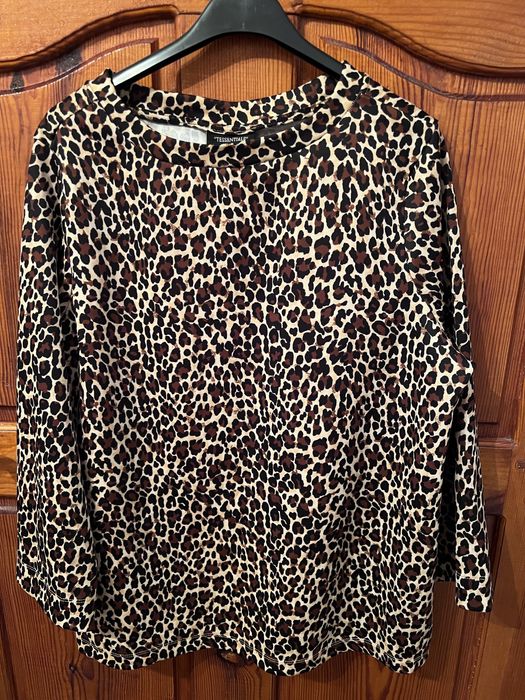 Стильні нові кофти і блузи