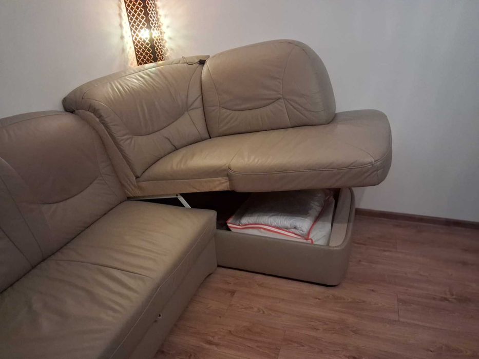 Narożnik skórzany z funkcją spania