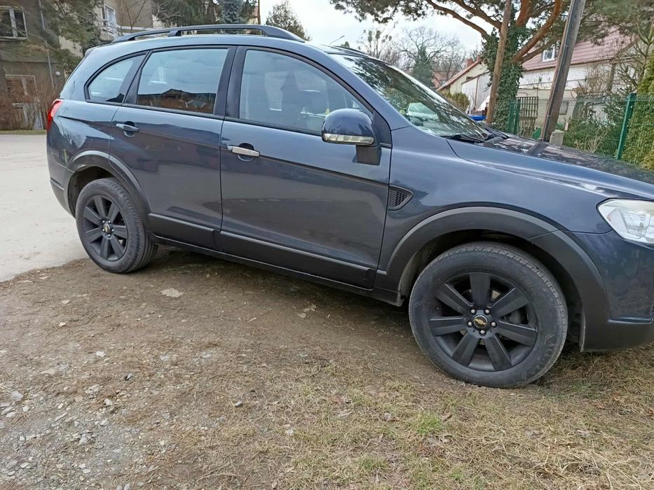 Chevrolet Captiva 3.2 LPG 4x4 zamiana za kabriolet lub busa osobowego