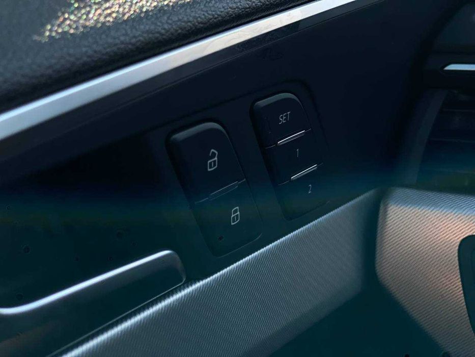 Audi A4 2016 (2.0T Premium 2016 Gray 2.0L) (Розстрочка / Лізинг)