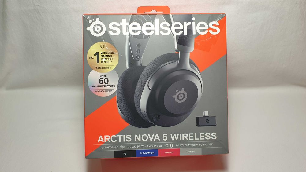 Słuchawki bezprzewodowe SteelSeries Arctis Nova 5 stan BDB.