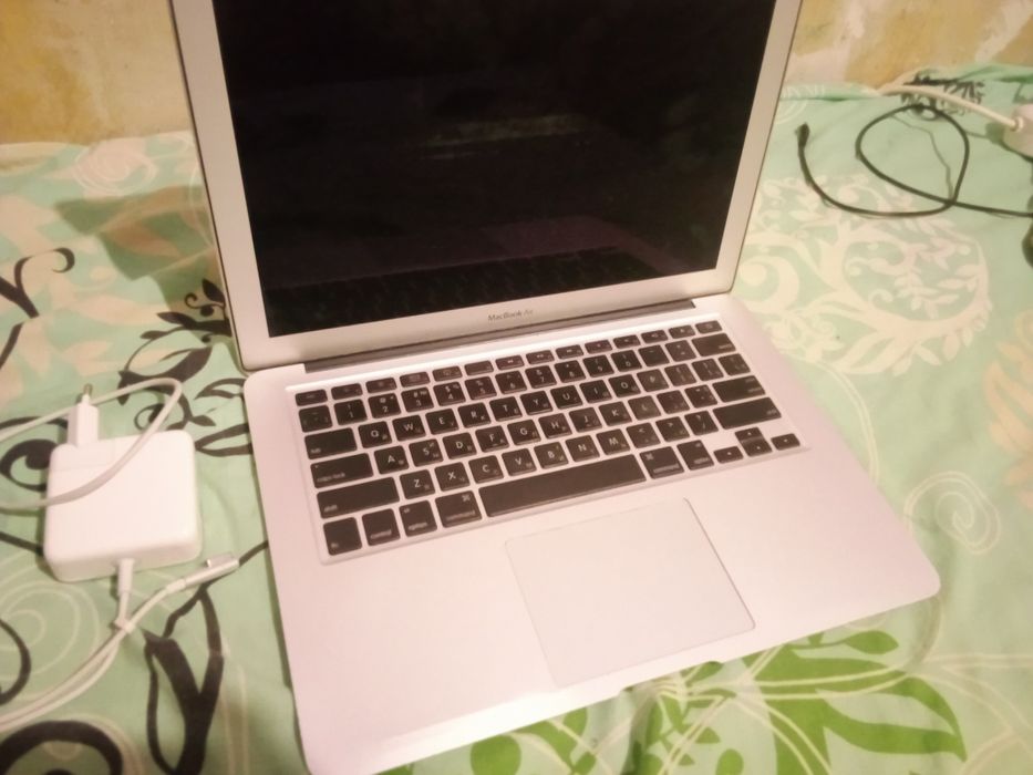 МакБук air 13 256gb
