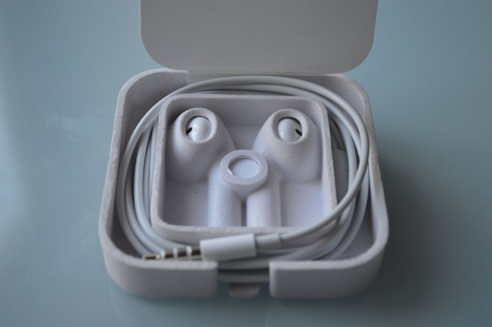 Новые Оригинальные наушники EarPods от Apple из коробки iPod Touch