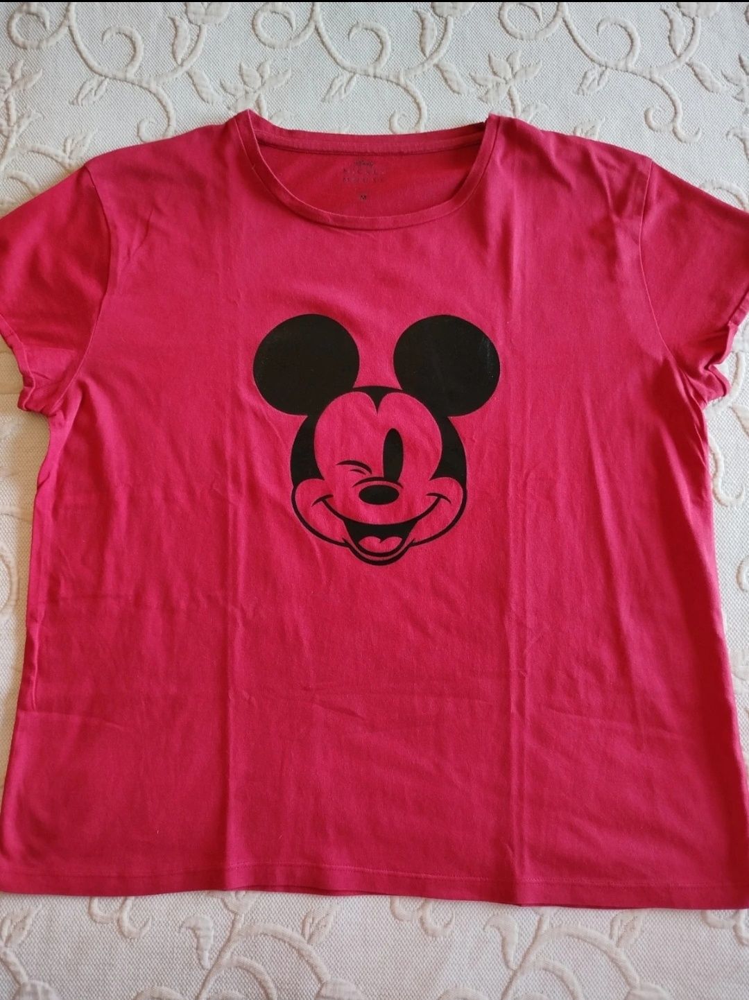 T-shirt vermelha estampada