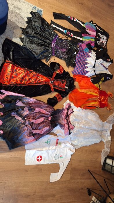 8szt Zestaw strój karnawałowy 134-152  czarownica Halloween szkielet