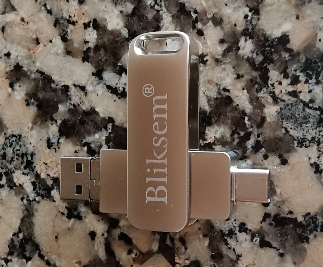 Pen Drive duas entradas 64GB ( USB-Tipo C)