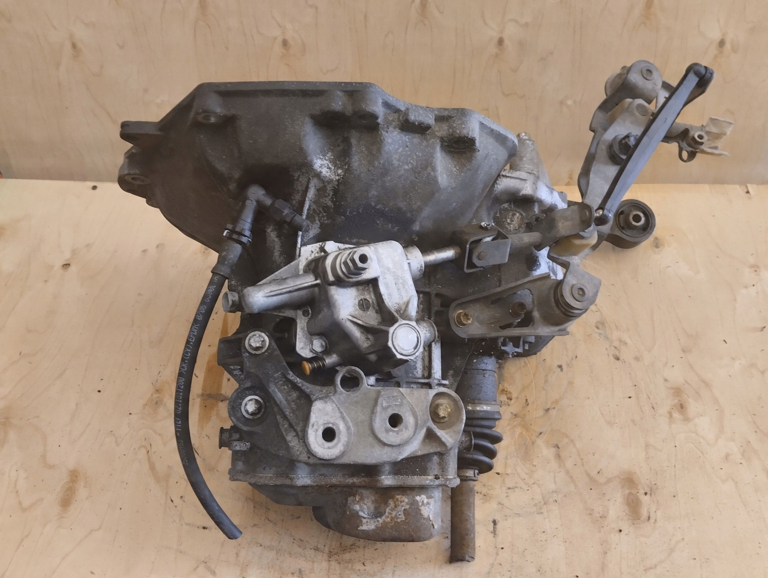Skrzynia biegów Opel Corsa c Meriva a 1.0 1.2 1.4 b F13C394