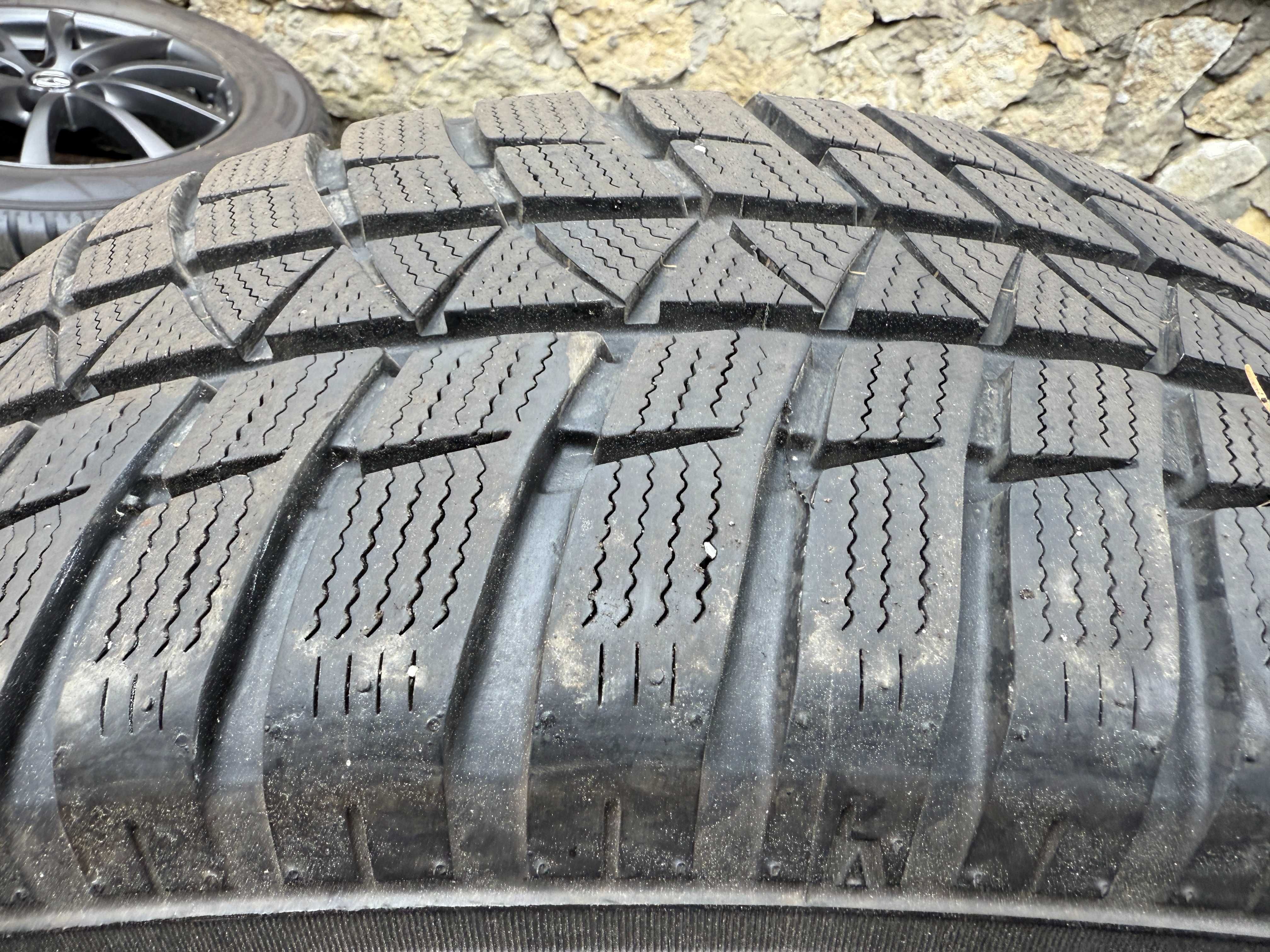 Felgi aluminiowe 17" 5x114,3 Mazda CX-5 z oponami zimowymi