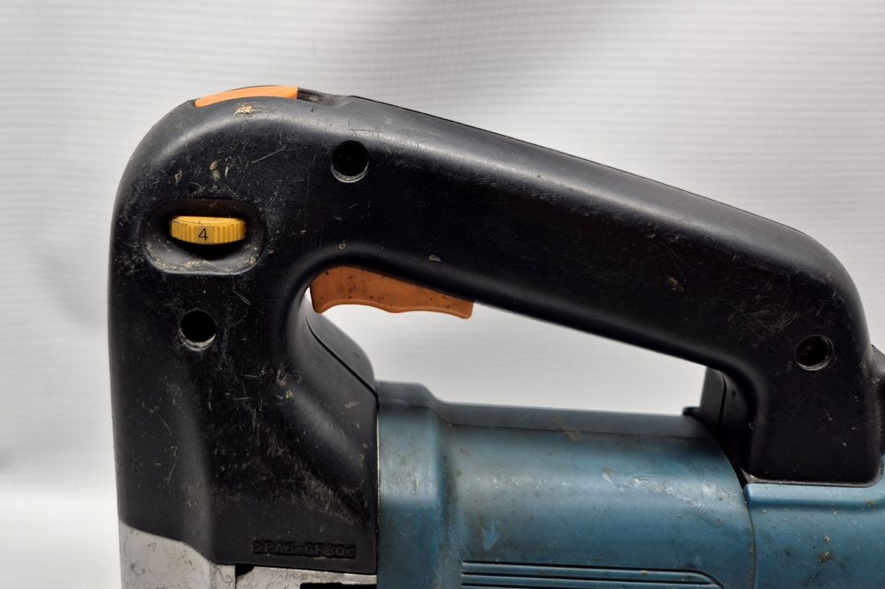 Wyrzynarka MAKITA 4304 moc 600W, Komis Jasło Czackiego