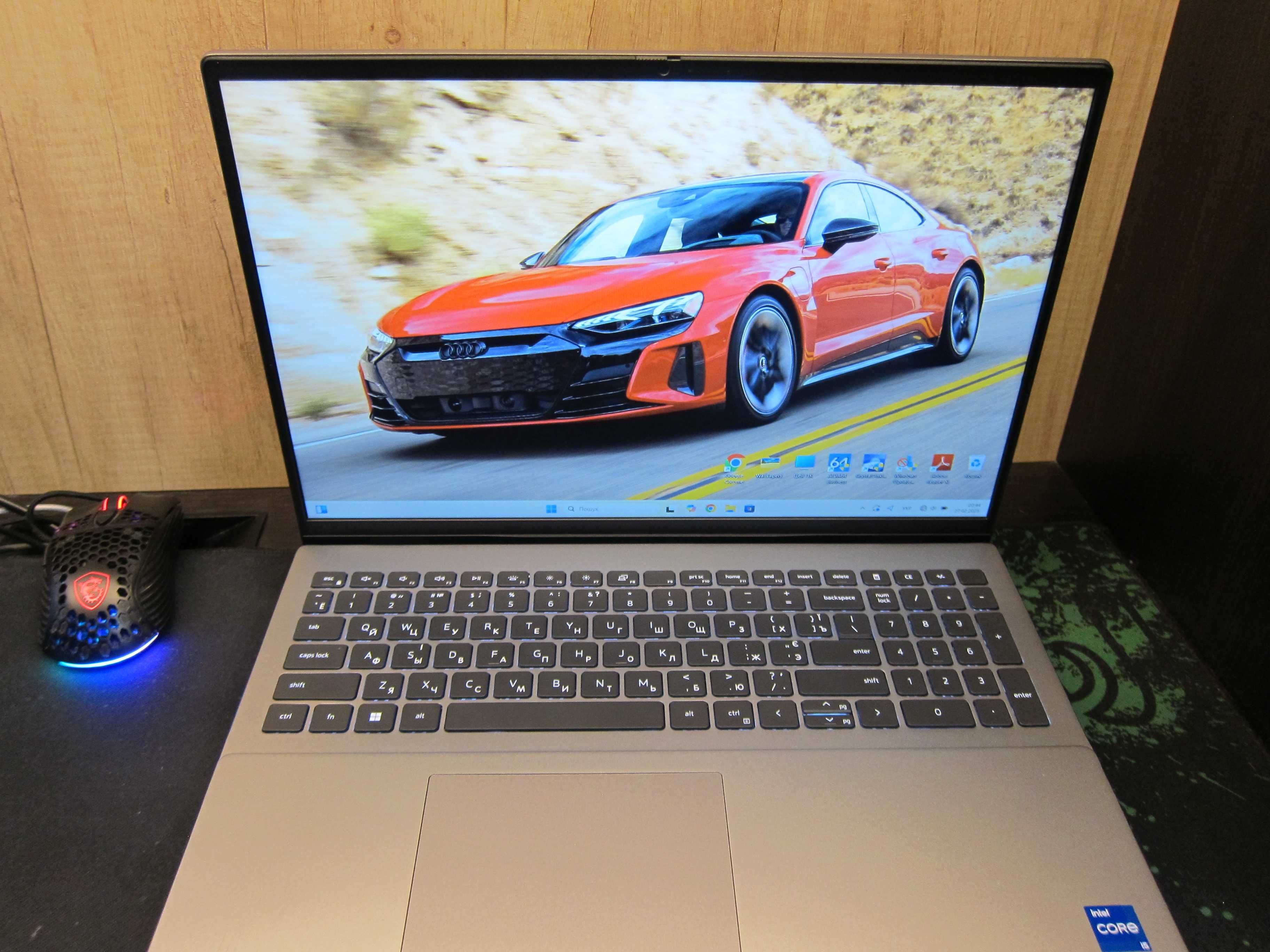 Dell Vostro 5620/Intel I5 12400P 12ядер 16потоков/Ram 16/ 15.6" IPSFHD