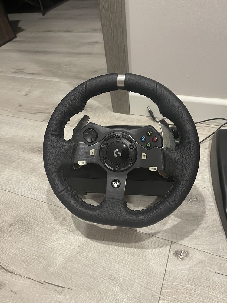 Kierownica Logitech Driving Force + stojak - stan bardzo dobry!