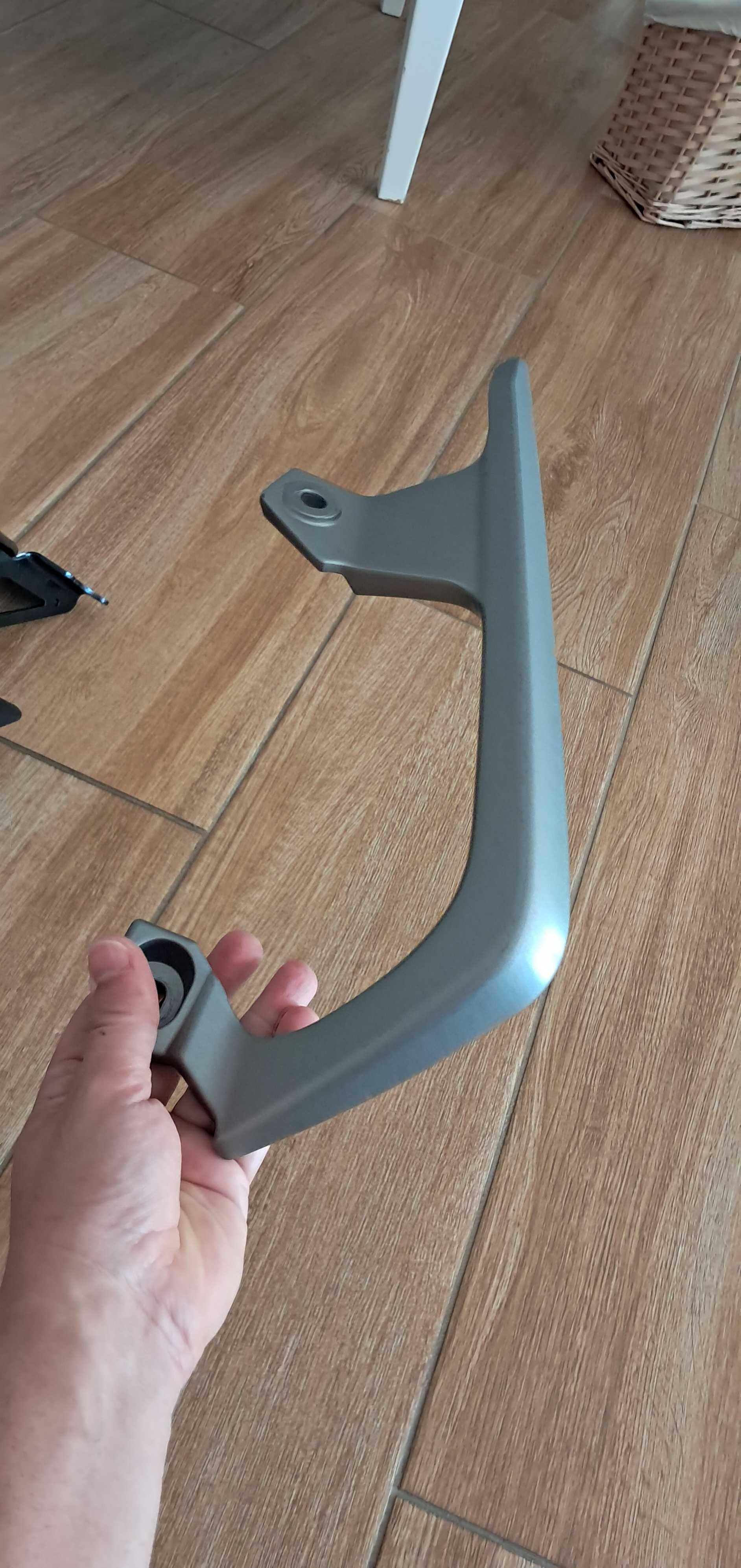 Tracer 900 suporte matricula e pegas