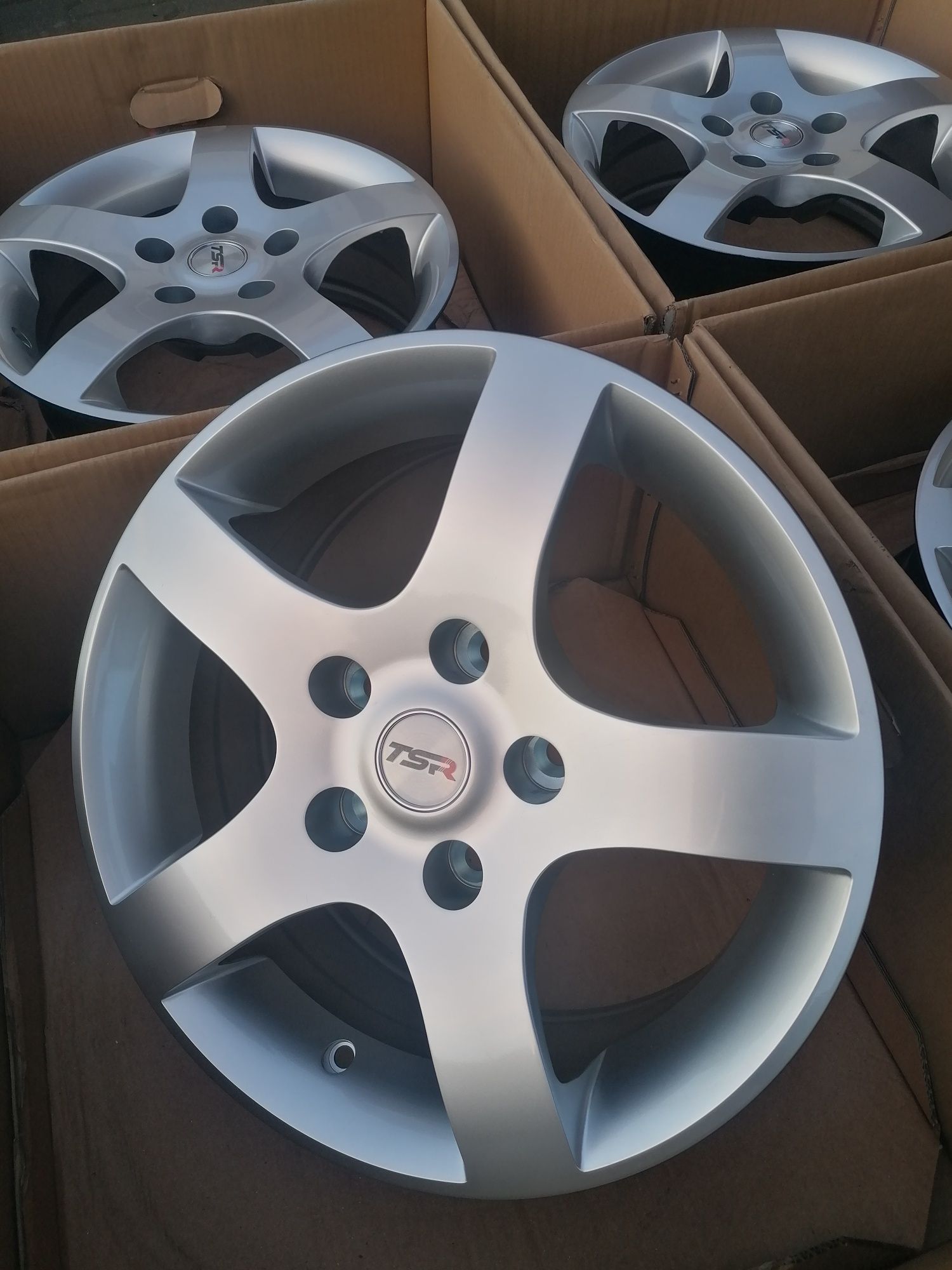 #TSR Alufelgi R15 5x110 Opel Astra Vectra Combo Zafira Signum Corsa