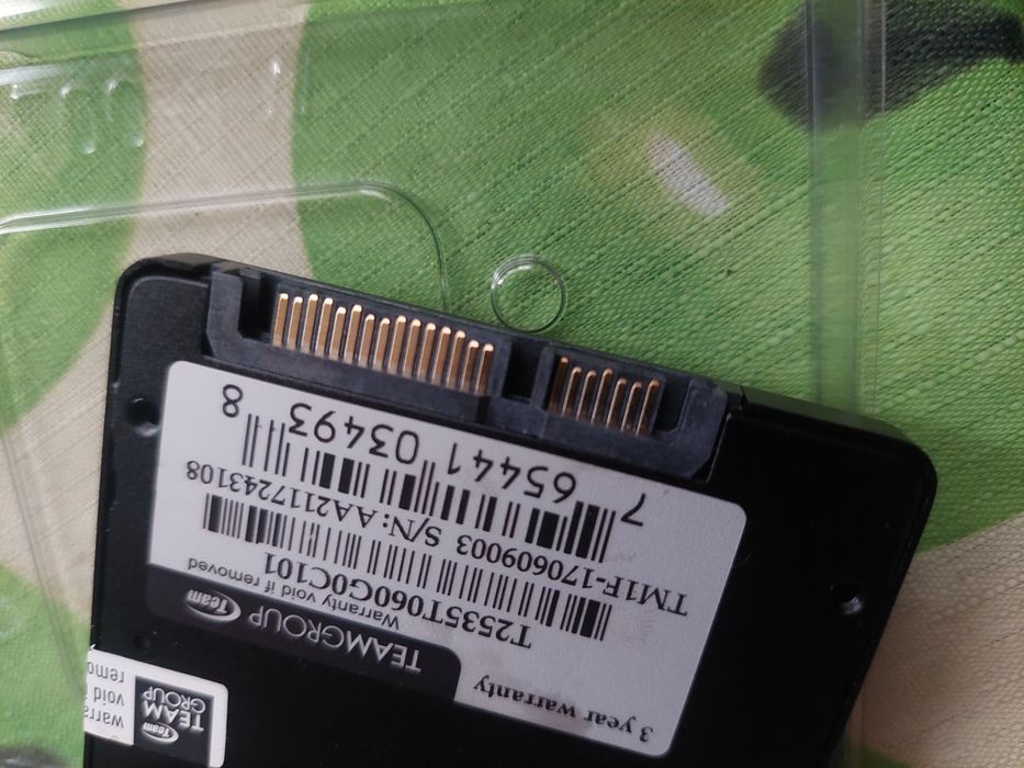 SSD накопитель на 60гб TeamGROUP