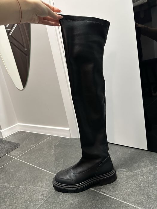 Жіночі ботфорди Estro