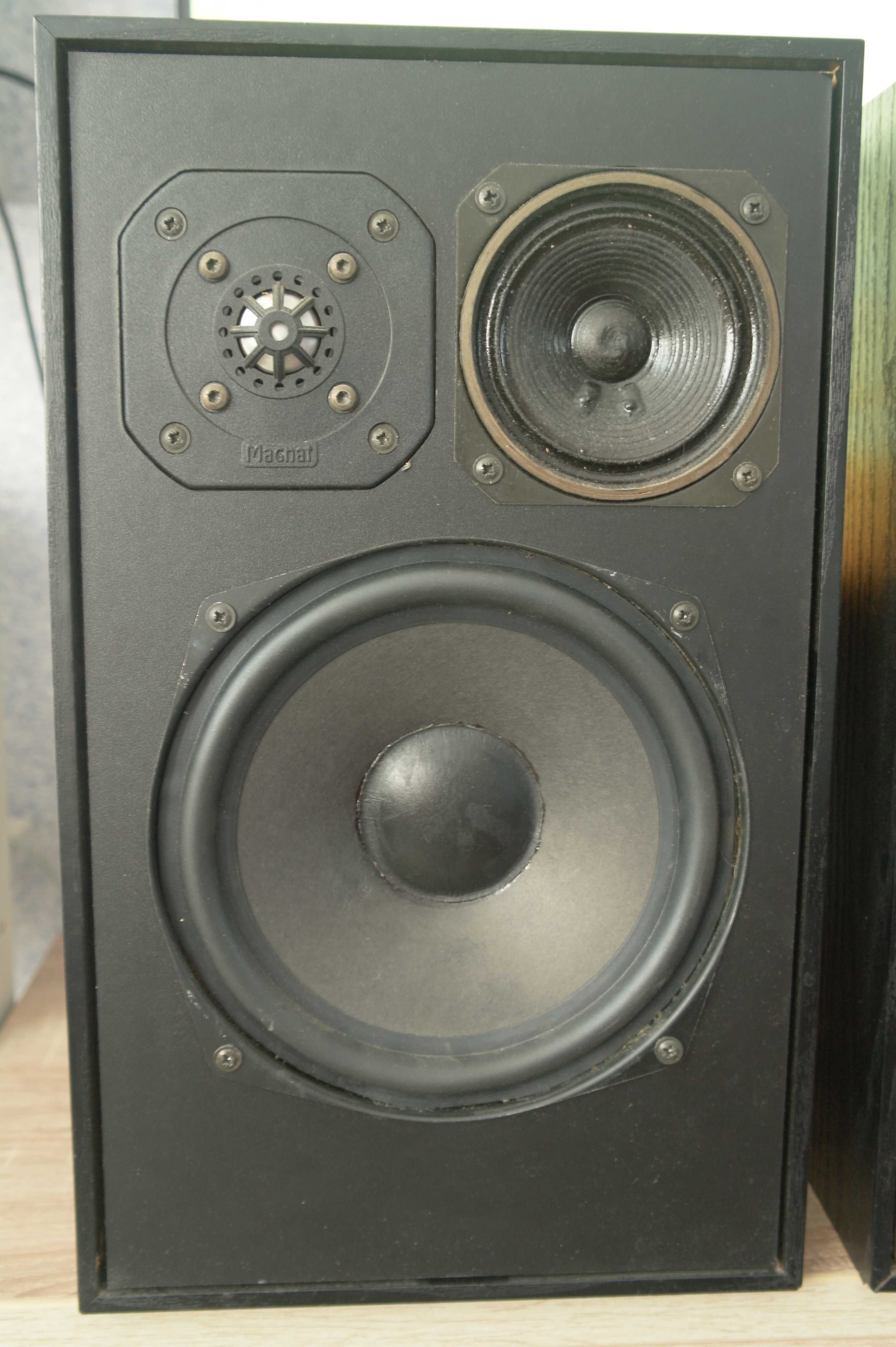 Акустическая система Magnat Monitor B, 3-х полосная  (120Вт/8кг)