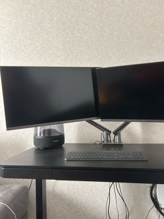 монітор SAMSUNG 28